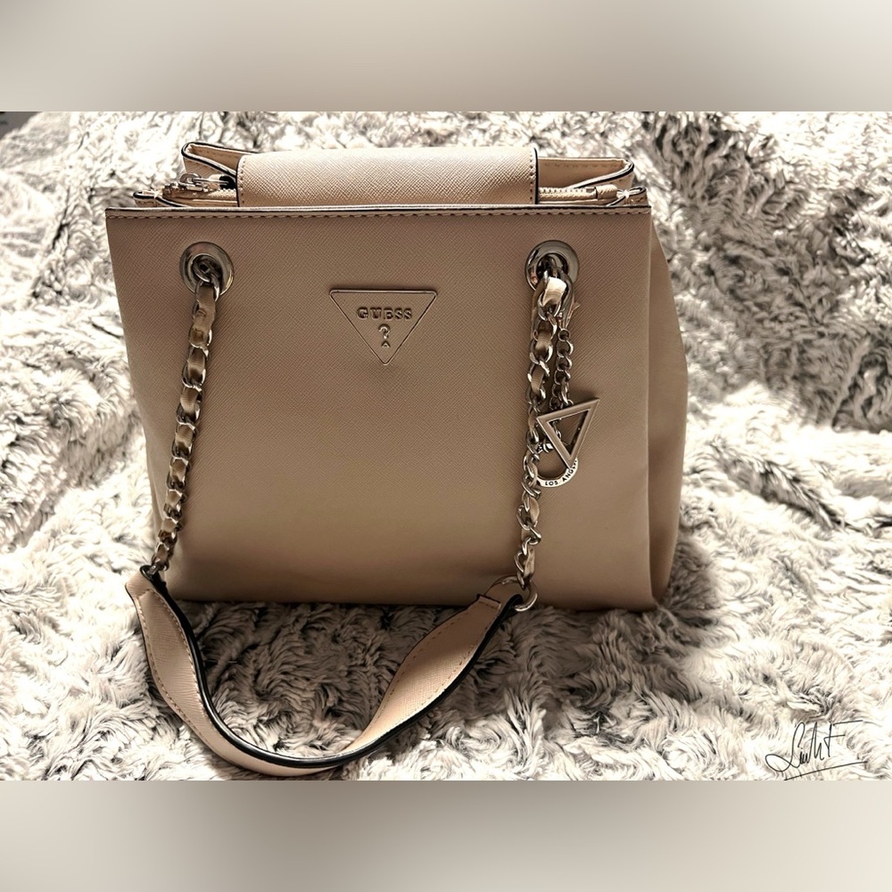 Cream Guess women shoulder bag